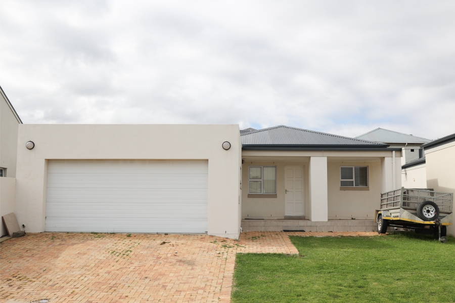 3 Bedroom Property for Sale in Somerset Forest Western Cape